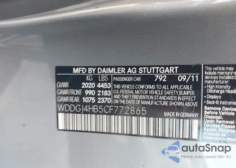 2012 Mercedes-Benz C 250 z USA, uszkodzony, nr VIN WDDGJ4HB5CF772865